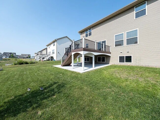 15773 Everglade Ave in Apple Valley, MN - Foto de edificio - Building Photo