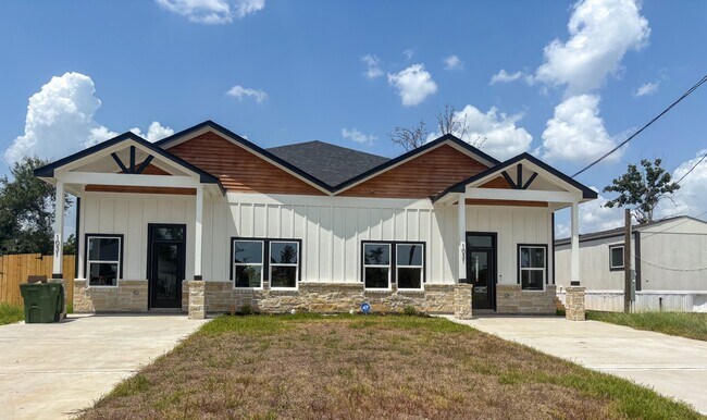 property at 1031 Exotic Pne St