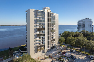 Park Plaza Condo in Jacksonville, FL - Building Photo - Building Photo