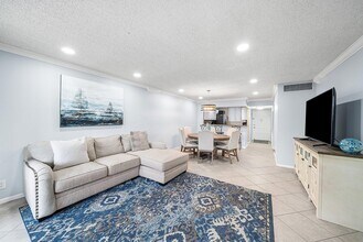 4381 Trevi Ct in Greenacres, FL - Building Photo - Building Photo