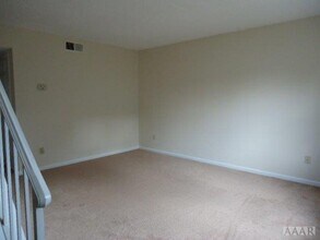 608 W Church St in Elizabeth City, NC - Building Photo - Building Photo