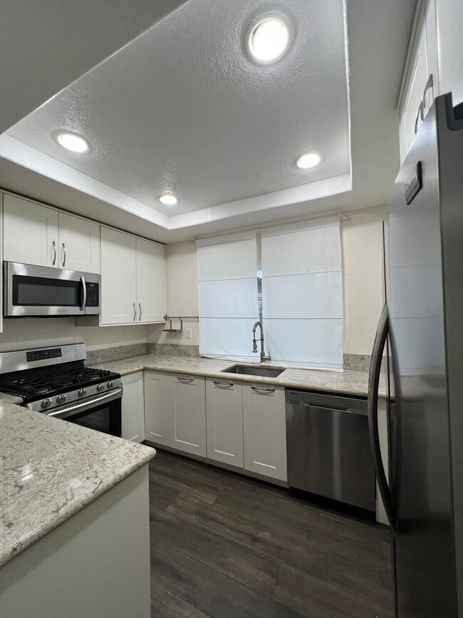 46 Vía Contento in Rancho Santa Margarita, CA - Building Photo - Building Photo