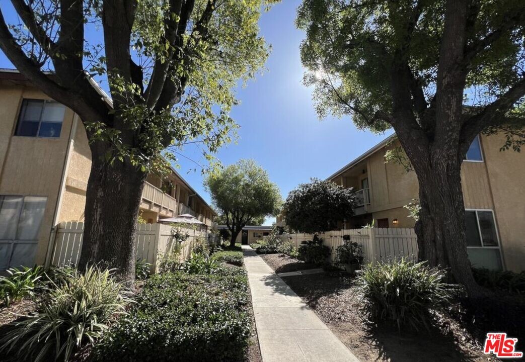 8020 Canby Ave in Los Angeles, CA - Building Photo