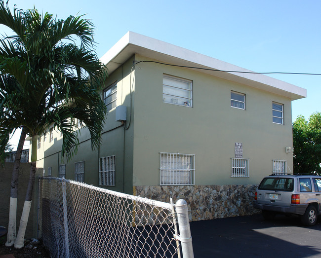 1520 SW 7th St in Miami, FL - Building Photo - Building Photo