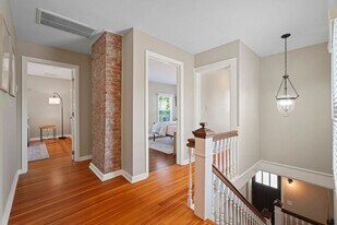 22 Lincoln Ave in Saratoga Springs, NY - Building Photo