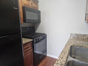 18932 E 14 Mile Rd, Unit 23 in Roseville, MI - Building Photo - Building Photo