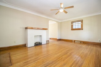 3531 Hazelhurst Ave in Toledo, OH - Building Photo - Building Photo