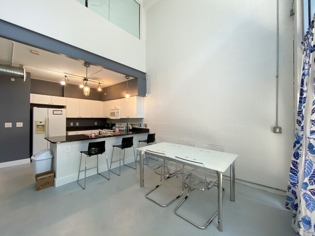 2515 SW 35th Pl in Gainesville, FL - Building Photo - Building Photo