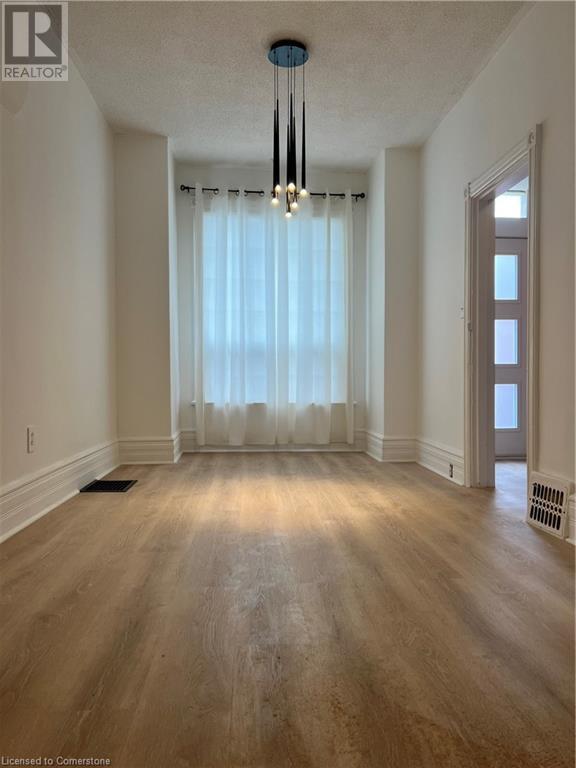 175 MacNab St N in Hamilton, ON - Building Photo - Building Photo