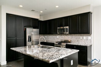 2951 Via Roma Pl in Santa Clara, CA - Building Photo - Building Photo