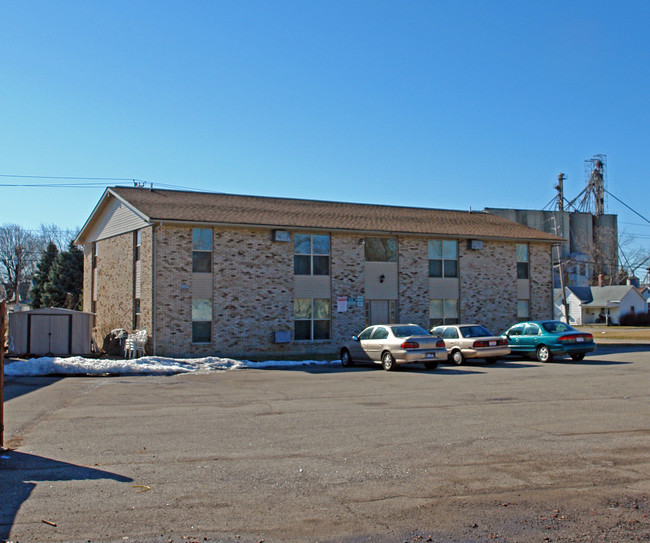 Greene Manor Apartments in Xenia, OH - Building Photo - Building Photo