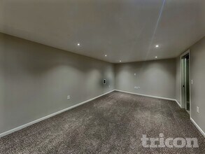 7035 Montroff Cir in Indianapolis, IN - Building Photo - Building Photo