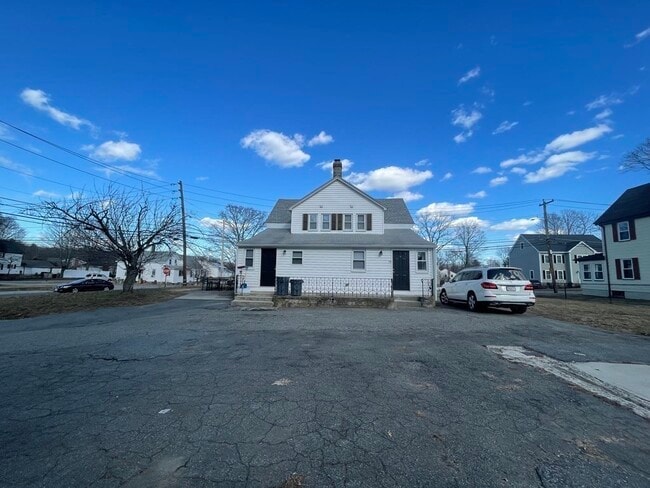 12 Poole St in Woburn, MA - Building Photo - Building Photo