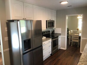 5438 Brookview Dr in Columbus, GA - Building Photo - Building Photo
