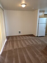 5805-5807-5807 Mt Tacoma Dr SW in Lakewood, WA - Building Photo - Building Photo