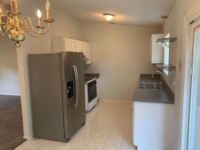 525 Webb Blvd in Havelock, NC - Building Photo - Building Photo
