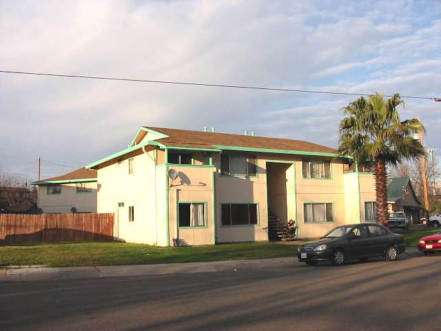 740-750 Ash St in Red Bluff, CA - Building Photo