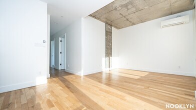 824 E New York Ave, Unit 7d in Brooklyn, NY - Building Photo - Building Photo