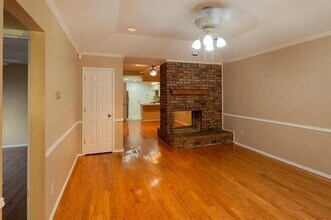 2122 Edwin St in Fort Worth, TX - Building Photo - Building Photo