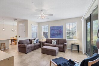 8312 Enclave Way in Sarasota, FL - Building Photo - Building Photo