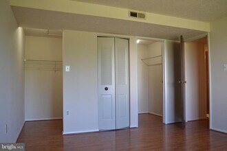 800 Heather Ridge Dr in Frederick, MD - Building Photo - Building Photo