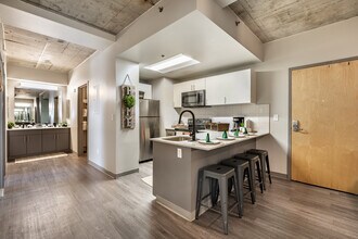 Auraria Lofts - Historical Access in Denver, CO - Building Photo - Interior Photo