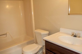 Gloucester Terrace in Gloucester City, NJ - Foto de edificio - Interior Photo