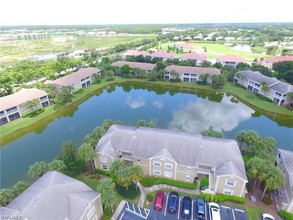 12181 Summergate Cir in Ft. Myers, FL - Foto de edificio - Building Photo