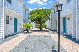 928 Postoffice St in Galveston, TX - Building Photo
