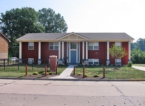 Claudell Homes I & II in Columbia, MO - Foto de edificio - Building Photo
