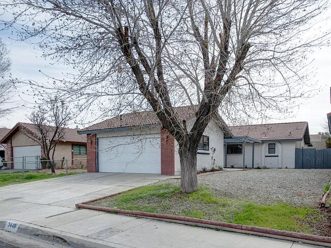 property at 3448 Santa Barbara Ct