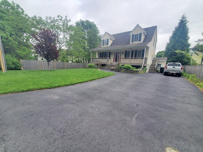2 Valley Rd in Whitman, MA - Building Photo - Building Photo