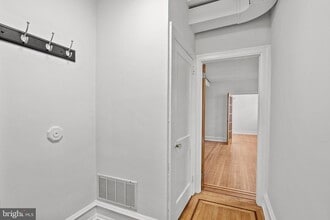 87 E Butler Ave in Ambler, PA - Building Photo - Building Photo