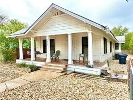 1518 W Craig Pl in San Antonio, TX - Building Photo
