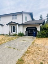 1706 C St SE in Auburn, WA - Building Photo