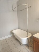 1608 Lowrie St in Pittsburgh, PA - Building Photo - Building Photo