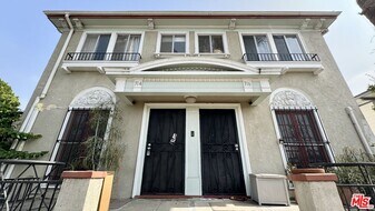 316 S Coronado St, Unit 316 S Coronado St in Los Angeles, CA - Building Photo