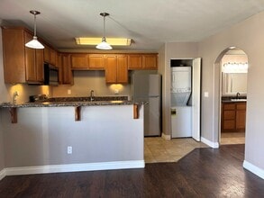 800 N Mollison Ave in El Cajon, CA - Building Photo - Building Photo