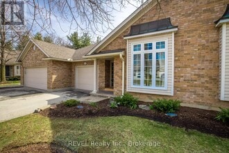 1439 Niagara Stone Rd in Niagara-On-The-Lake, ON - Building Photo - Building Photo