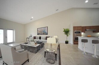 117 Lancha Cir in Indian Harbour Beach, FL - Building Photo - Building Photo