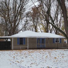 2164 Laurel Ave in Benton Harbor, MI - Foto de edificio - Building Photo