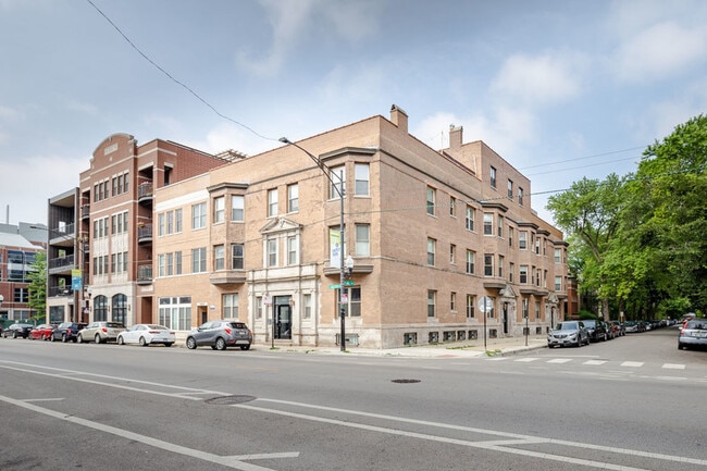 property at 843 W Lill Ave