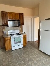 19 Medford St, Unit 3 in Arlington, MA - Building Photo - Building Photo