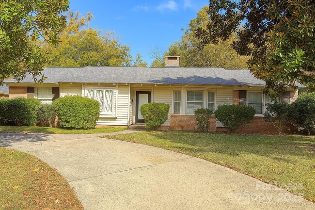 property at 2025 Tyvola Rd