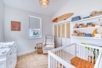 234 Prospect St in Newport Beach, CA - Foto de edificio - Building Photo