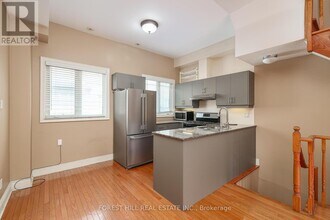1376 Eglinton Ave W in Toronto, ON - Building Photo - Building Photo