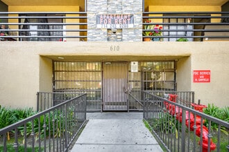 Excelsior Apartments in Santa Ana, CA - Building Photo - Building Photo