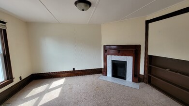 1918 Hughitt Ave in Superior, WI - Foto de edificio - Building Photo