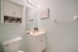 4000 Loblolly Bay Dr in Naples, FL - Building Photo - Building Photo