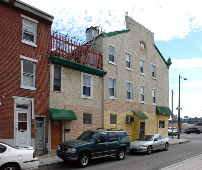 175-177 W Girard Ave in Philadelphia, PA - Building Photo - Building Photo